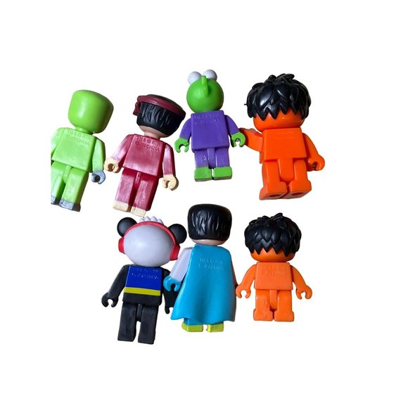 Ryan’s World Toy Figures- Lot of 7 figures - Picture 10 of 11